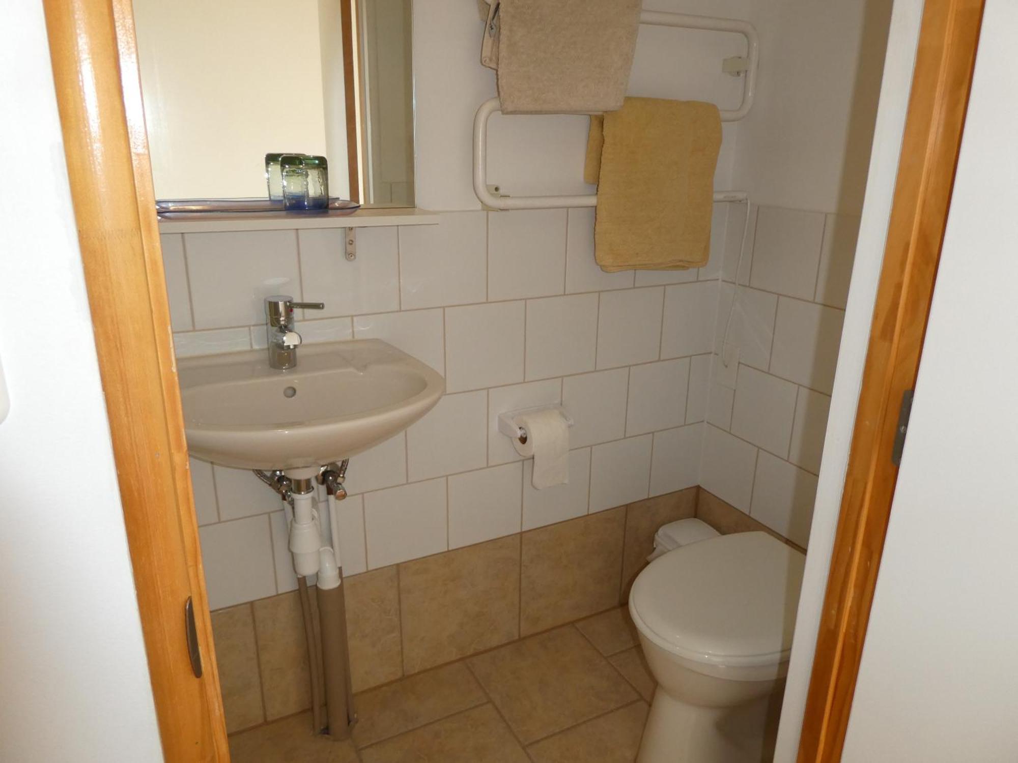 Omapere The Healthy Guesthouse מראה חיצוני תמונה